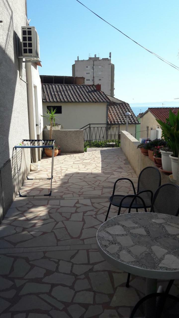 Guest House Lucija Makarska Exterior foto
